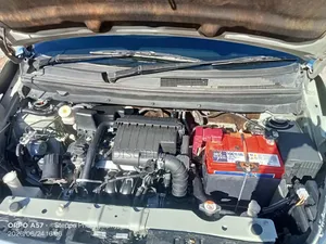 Mitsubishi Mirage 2017 Silver