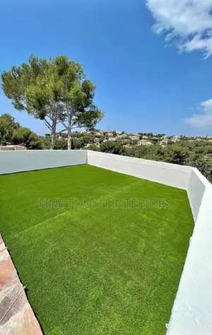 Easy to Clean Artificial Grass Carpet