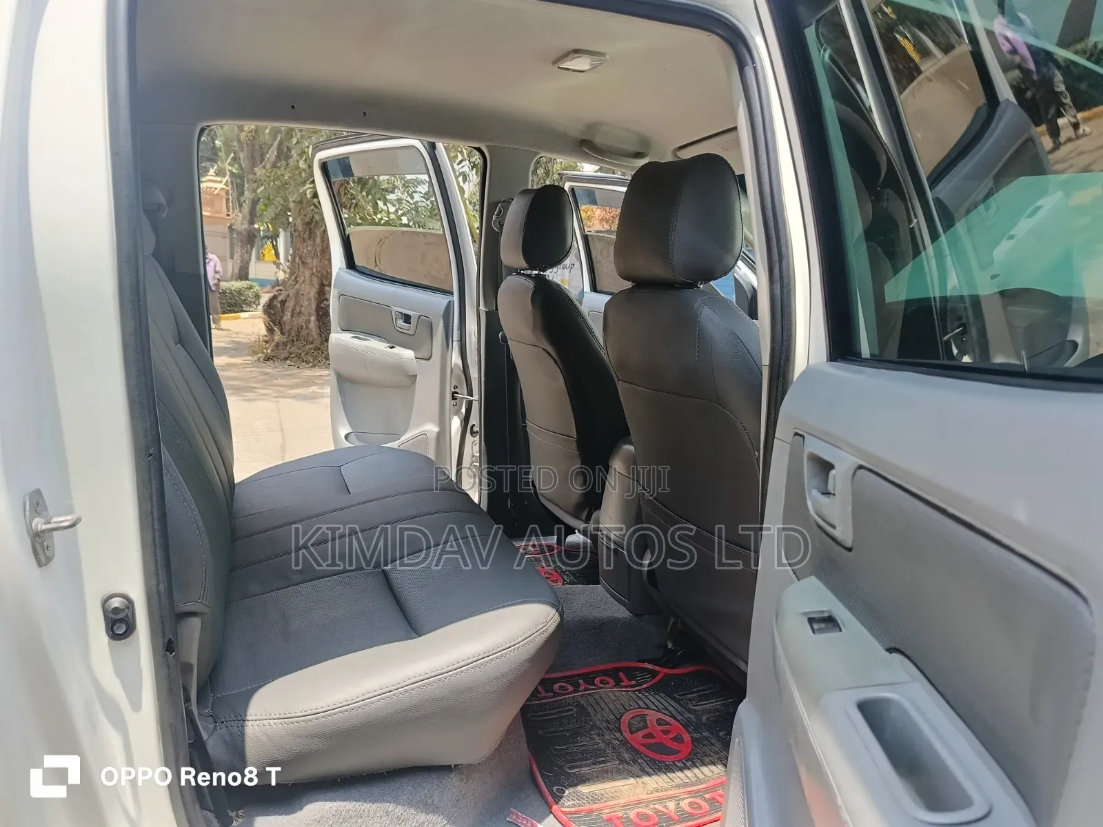Toyota Hilux 3.0 D-4D Double Cab 4x4 Raider 2007 Off white