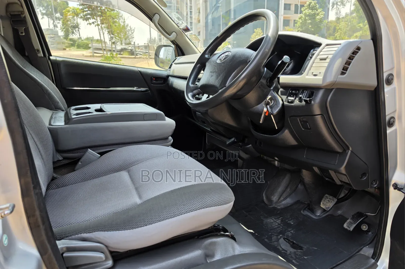 Toyota HiAce 2008 Silver