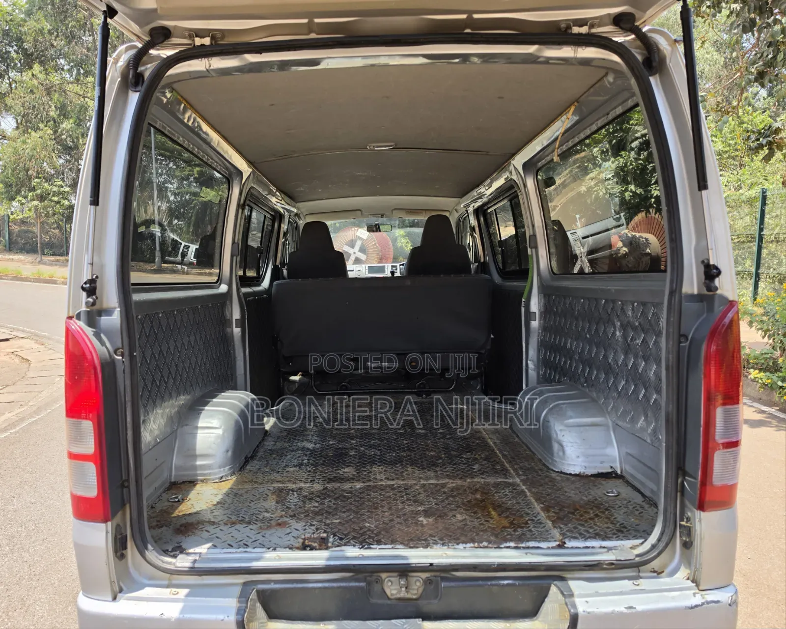 Toyota HiAce 2008 Silver
