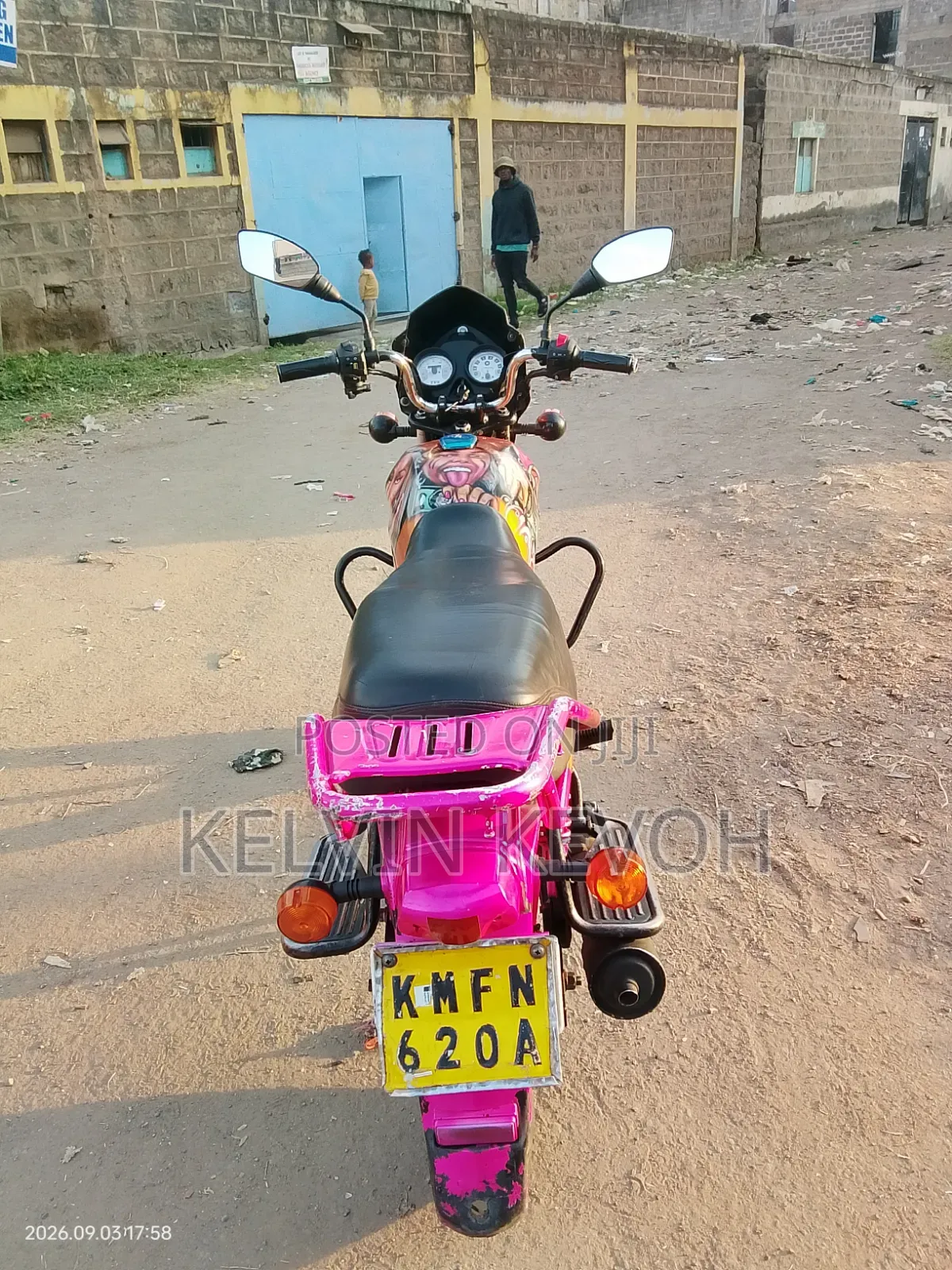 TVS HLX Plus ES 2021 Black