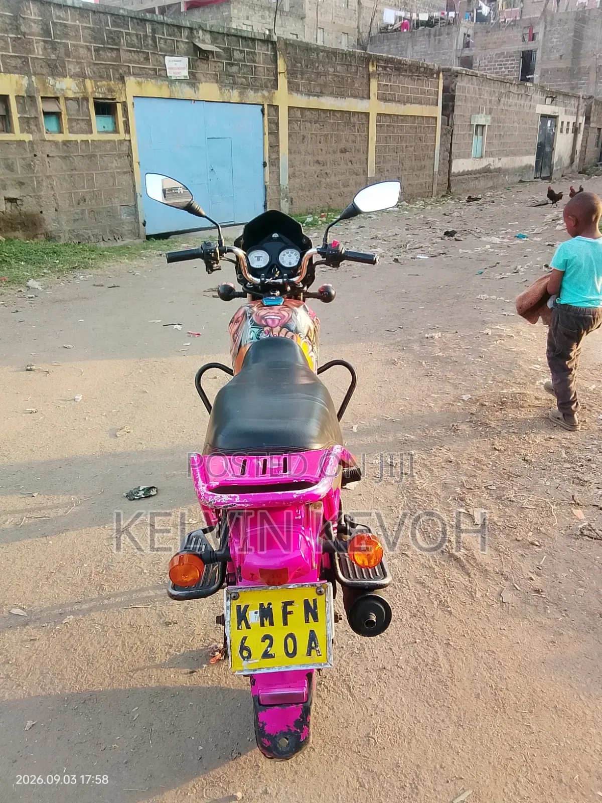 TVS HLX Plus ES 2021 Black