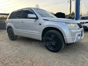Suzuki Escudo 2007 Silver