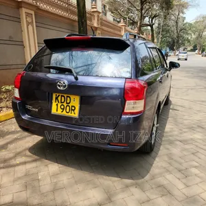Toyota Corolla Fielder 2014 Blue