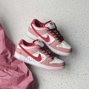 Sb Dunk Strange Love