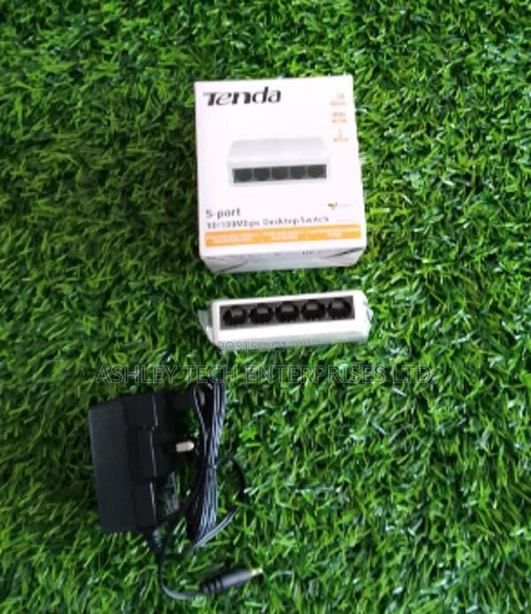 ~Tenda S105 5-Port Network Switch – 10/100Mbps - main view