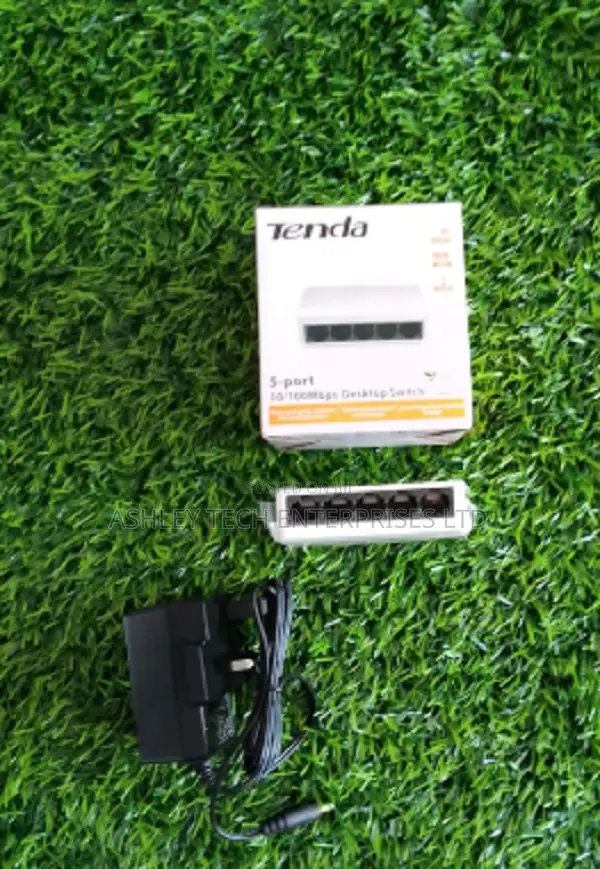 Tenda S105 5-Port Unmanaged Network Switch;