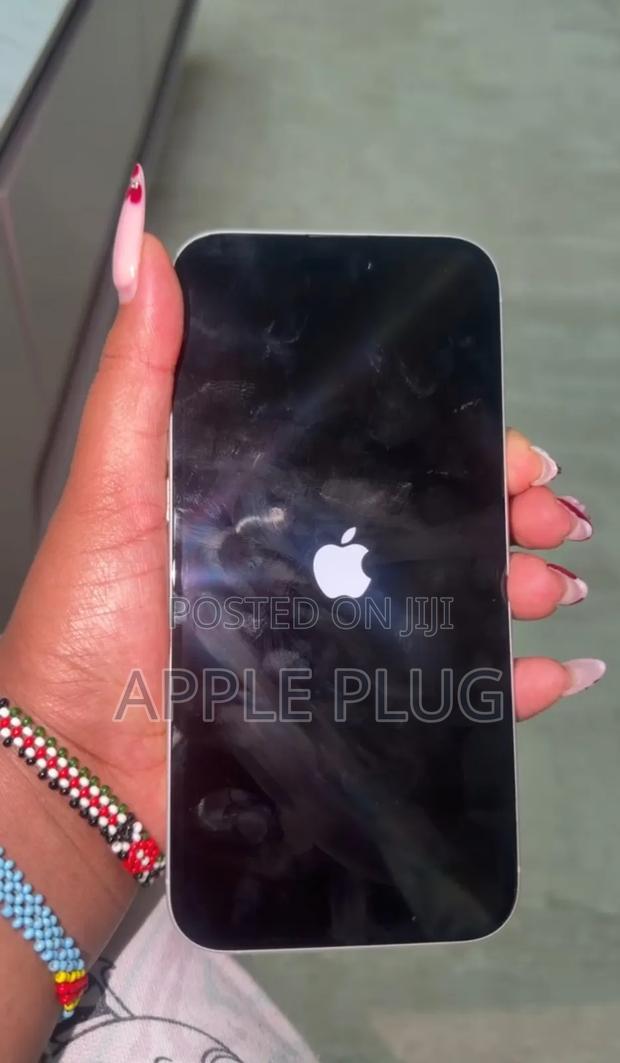 New Apple iPhone 16 Plus 256 GB White - main view