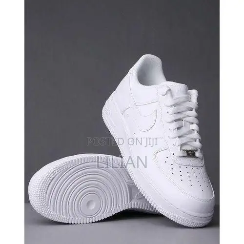 White AF1 Unisex Classic Low-Top Sneakers