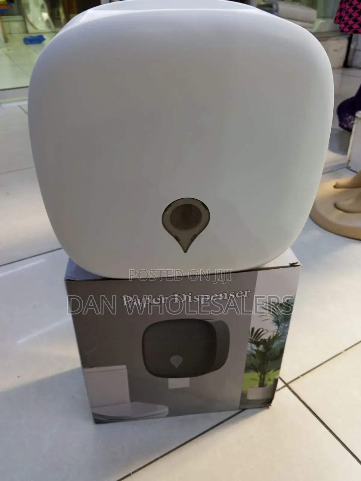 Surviatte Dispenser White Jumbo 1 Roll Capacity