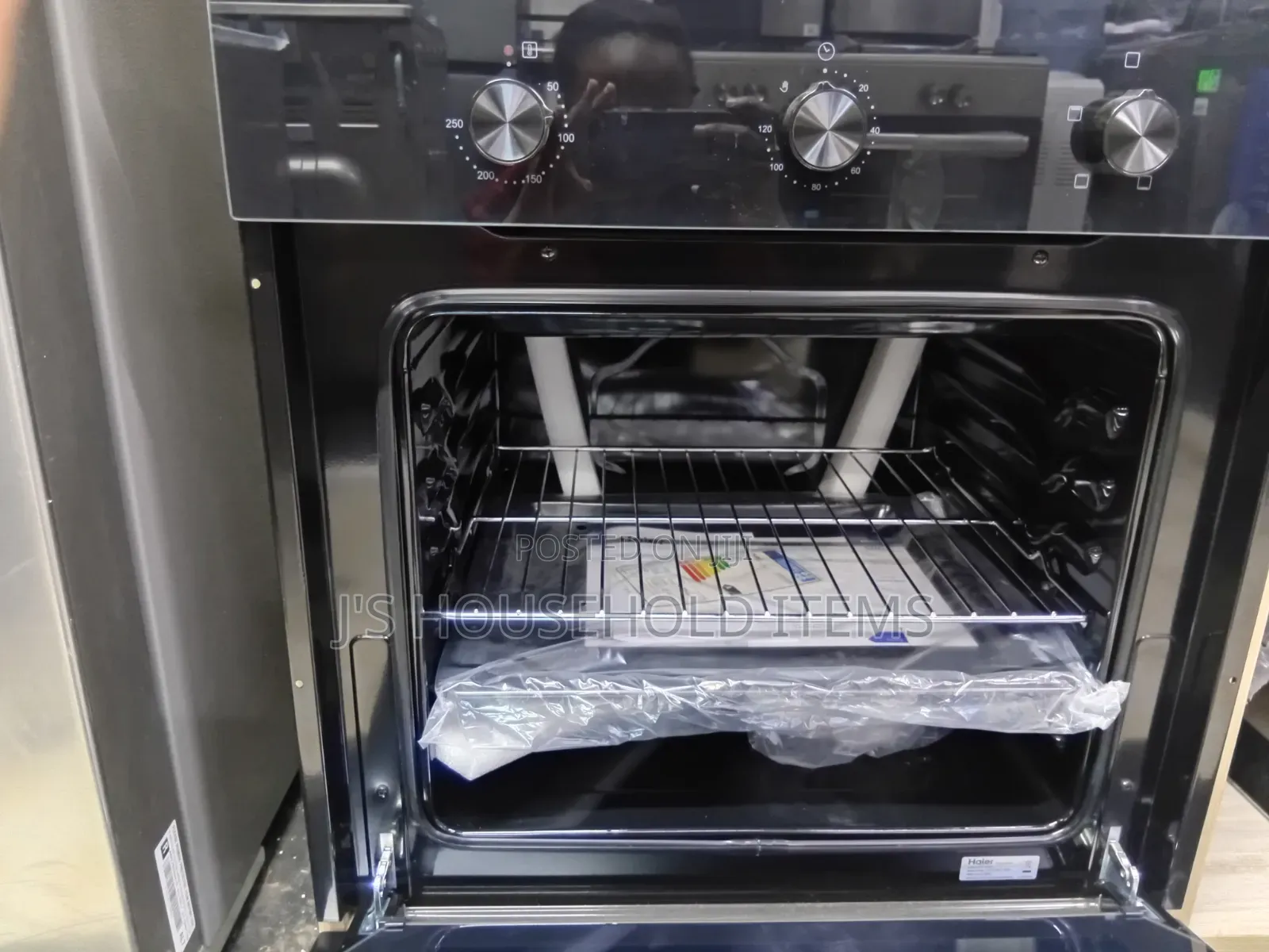 Haier Bultin Mocrowave Oven