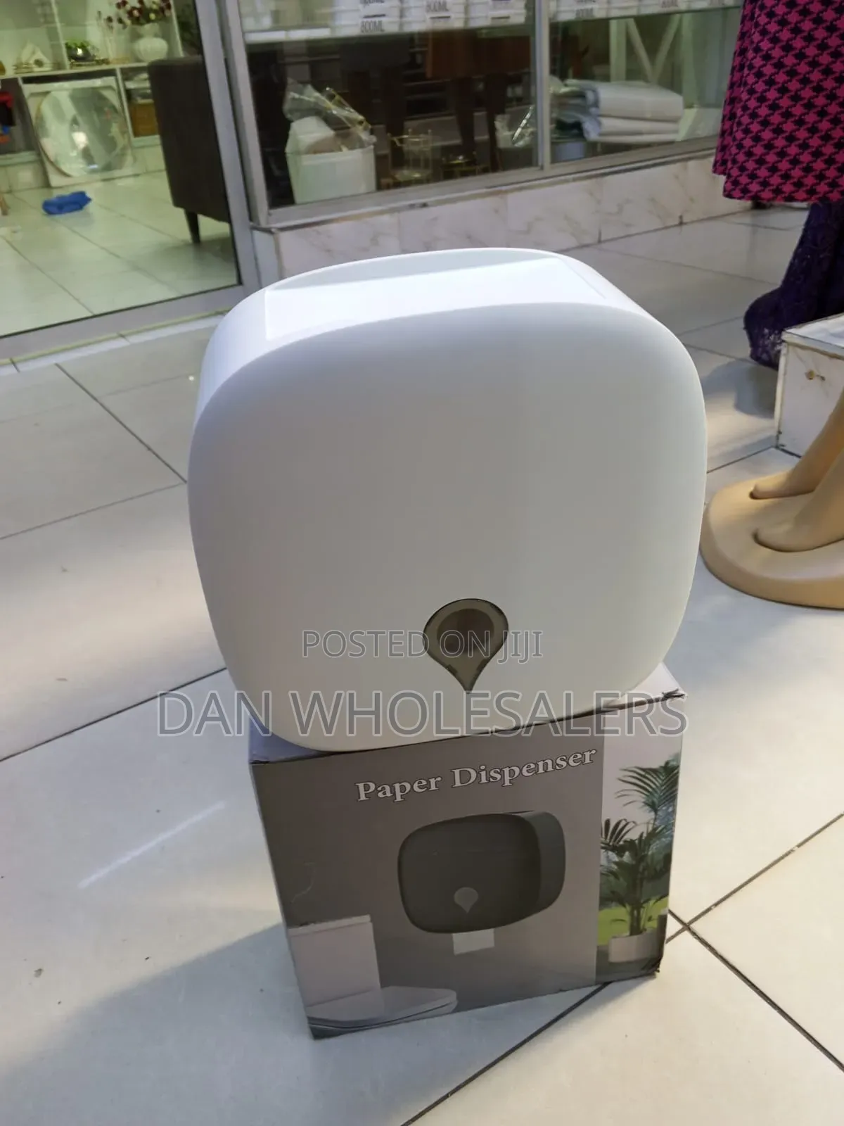 Surviatte Dispenser Wall Mounted 1 Roll Type