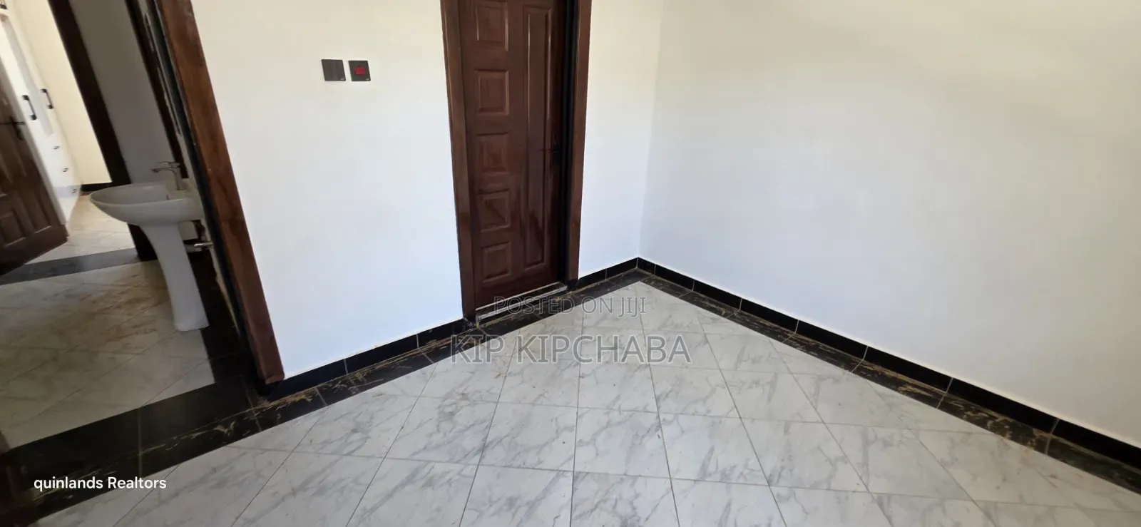 3bdrm Bungalow in Kapseret, Wareng for sale