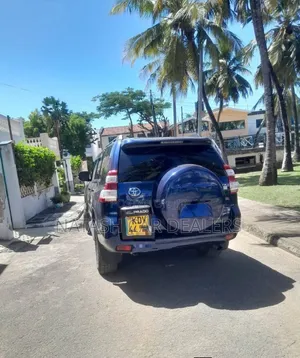 Toyota Land Cruiser Prado 2013 Blue