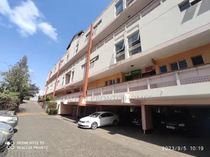 Commercial 3 Bedrooms Duplex Apartment