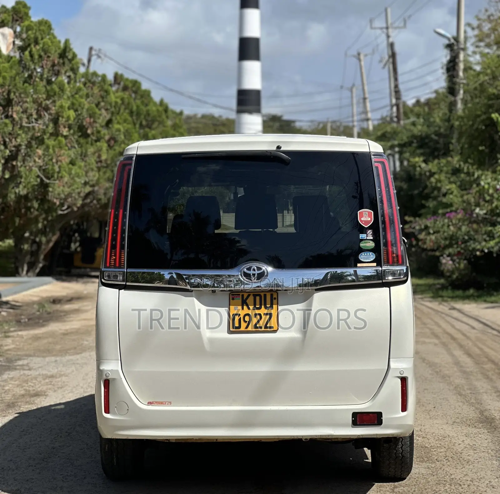Toyota Noah 2018 White