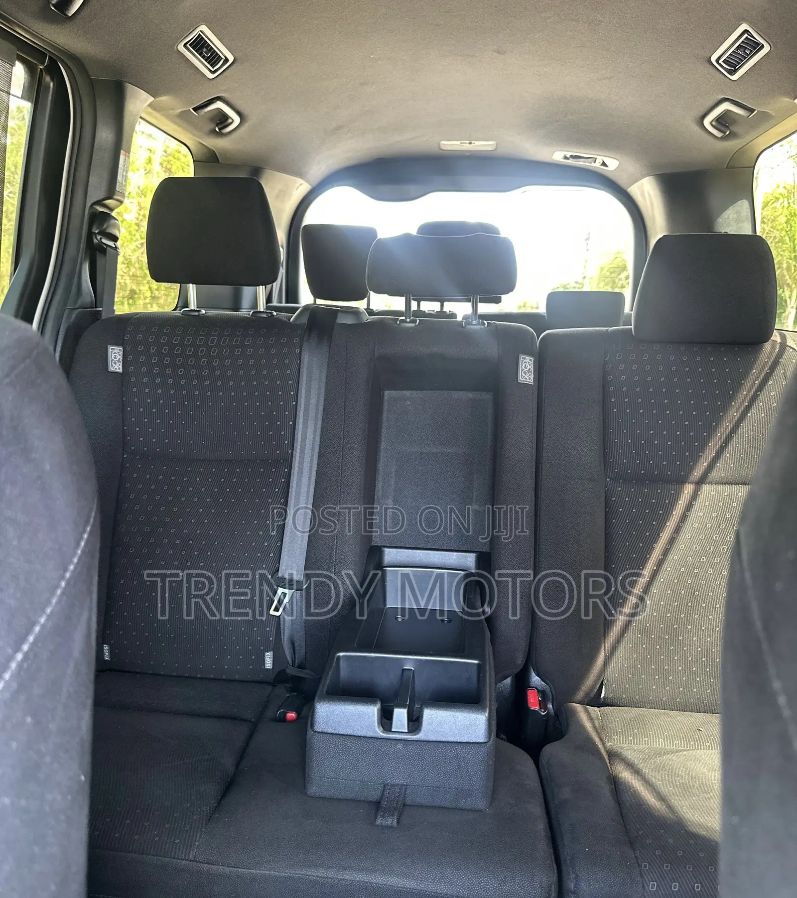 Toyota Noah 2018 White