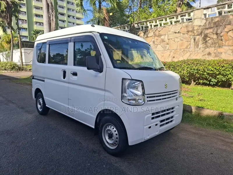 Suzuki Every Wagon 2019 White