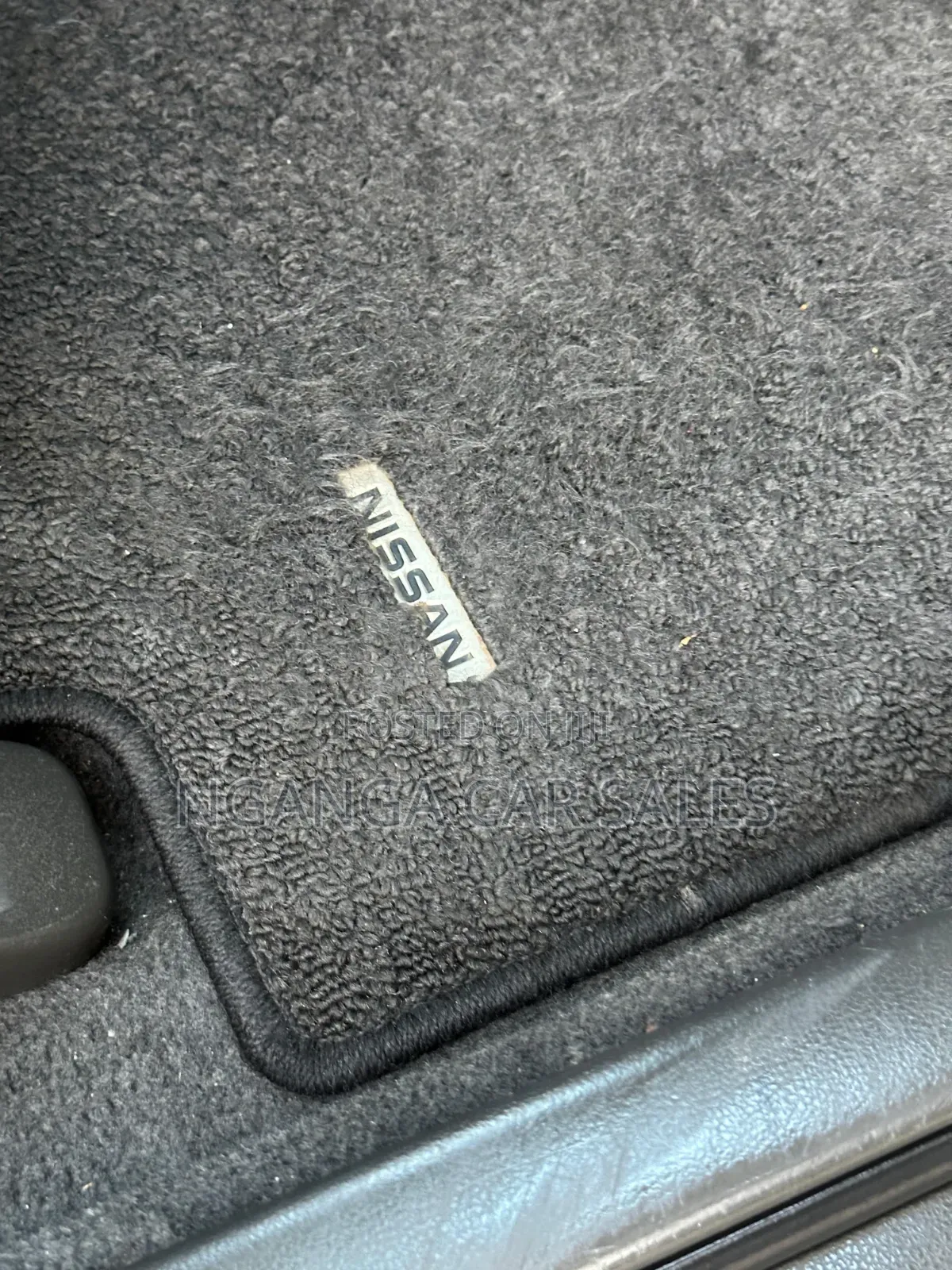 Nissan Bluebird 2009 Gold