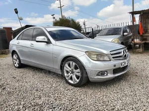 Mercedes-Benz C200 2009 Silver