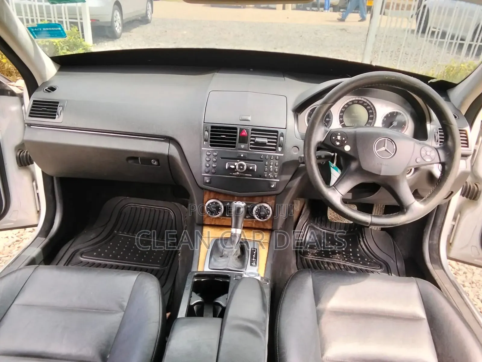 Mercedes-Benz C200 2009 Silver