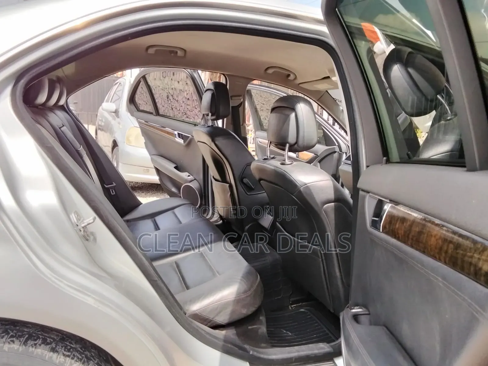 Mercedes-Benz C200 2009 Silver