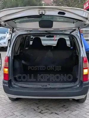 Toyota Probox 1.5 F 2WD 2011 Silver