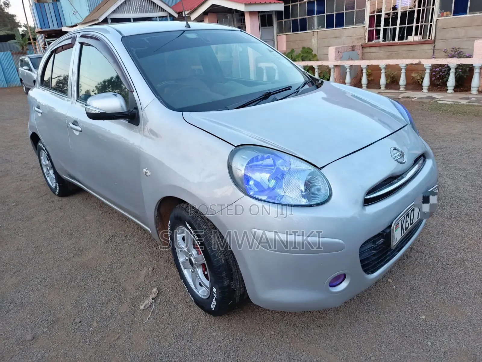 Nissan March 2012 Silver