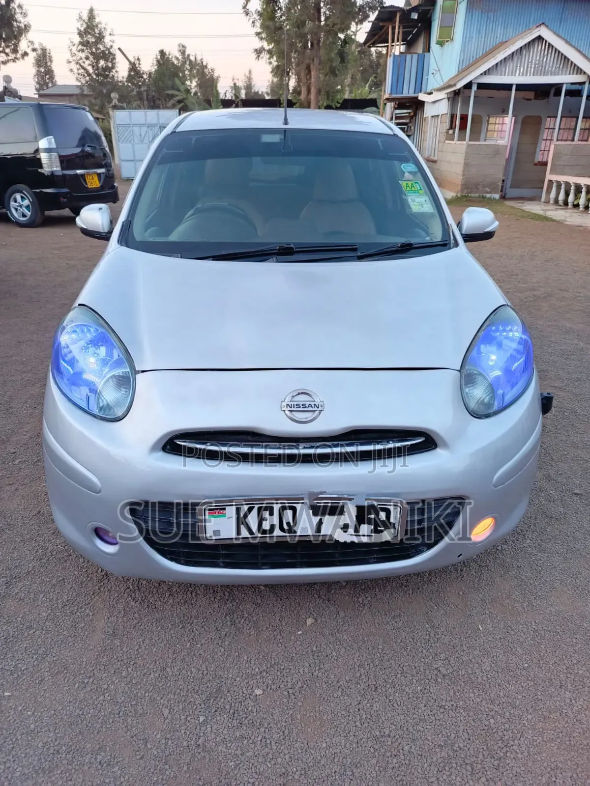 Nissan March 2012 Silver