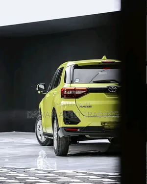 Toyota Raize 2021 Yellow