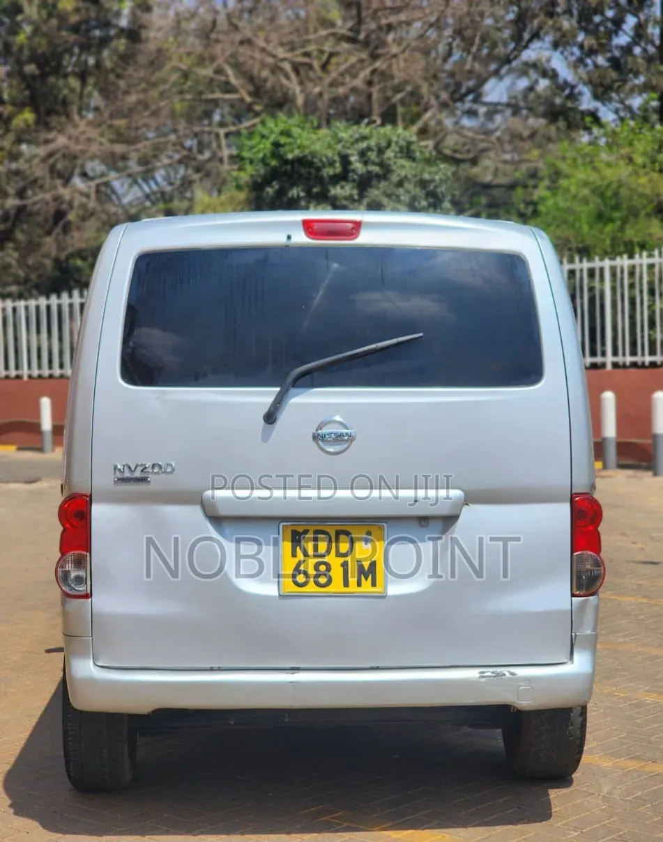 Nissan NV200 2014 Silver