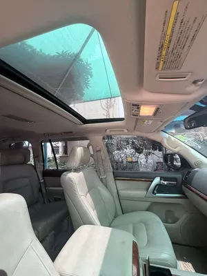 Toyota Land Cruiser 4.6 V8 ZX 2014 White