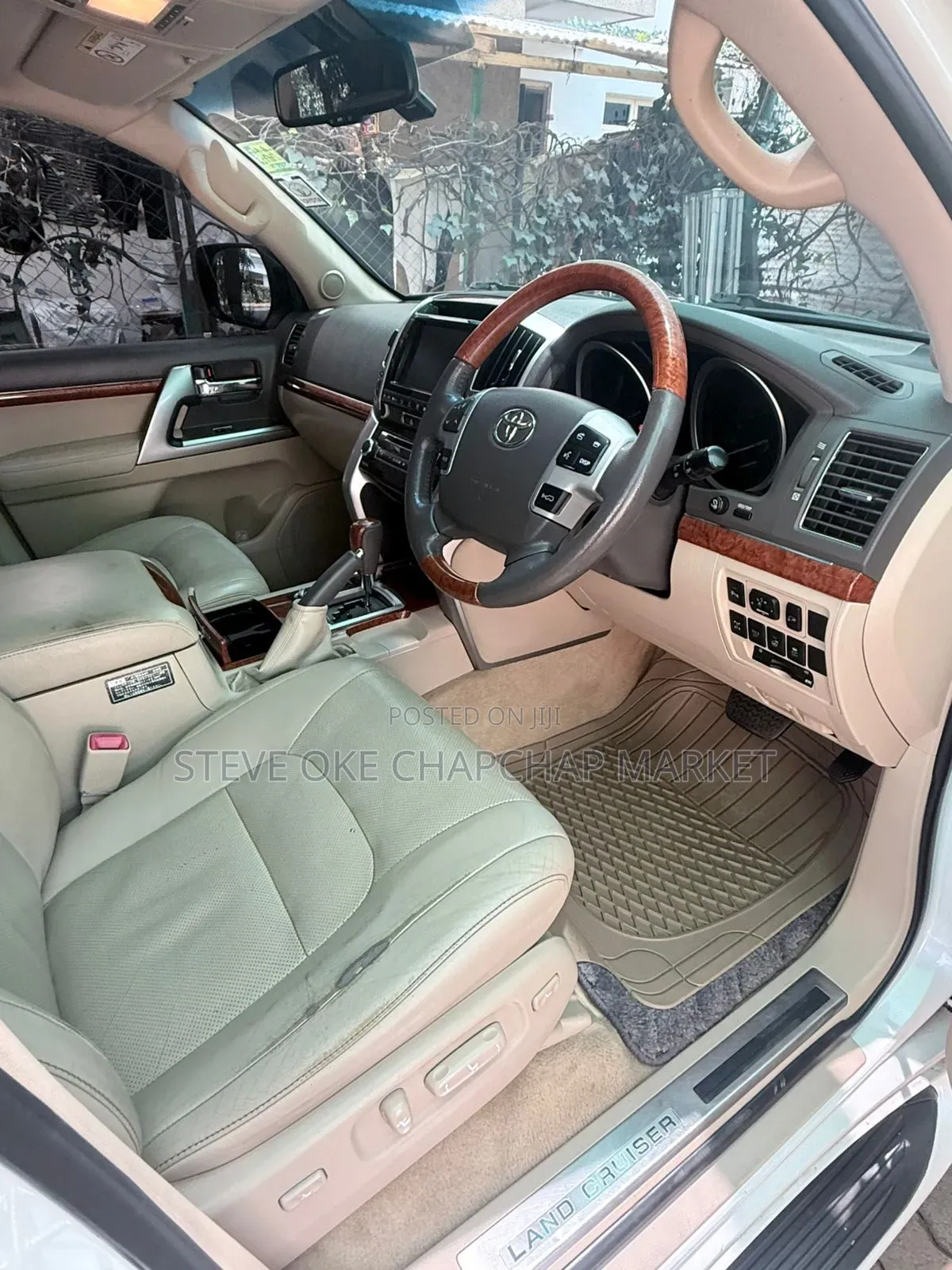 Toyota Land Cruiser 4.6 V8 ZX 2014 White
