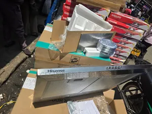 Hisense 90cm Cooker Hood With Pyramid Chimney