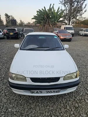 Toyota Corolla 2000 White