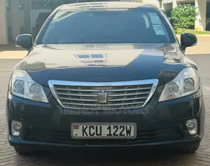 Toyota Crown 2012 Black