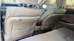 Toyota Crown 2012 Black
