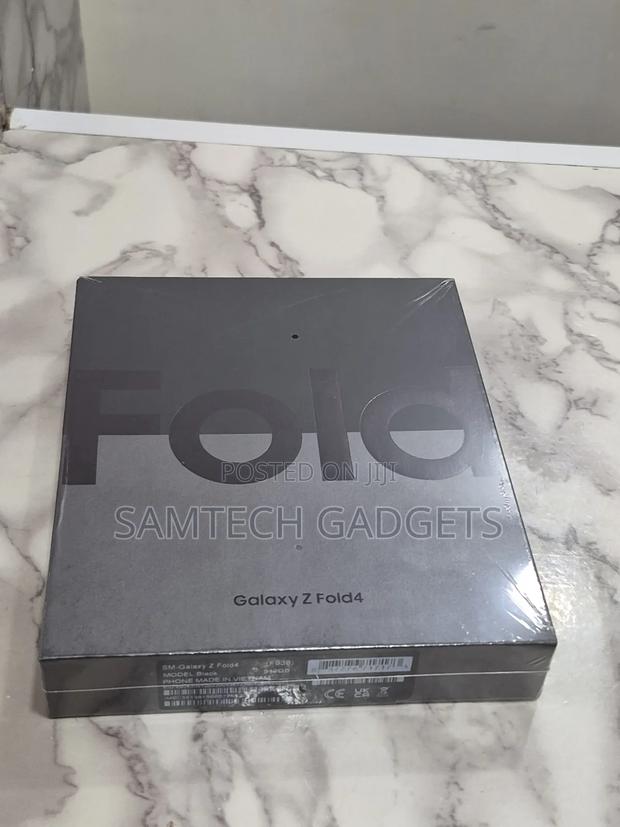 New Samsung Galaxy Z Fold4 512 GB Black