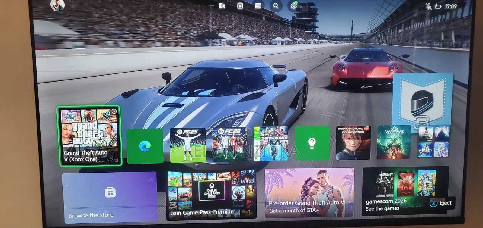 Xbox One S