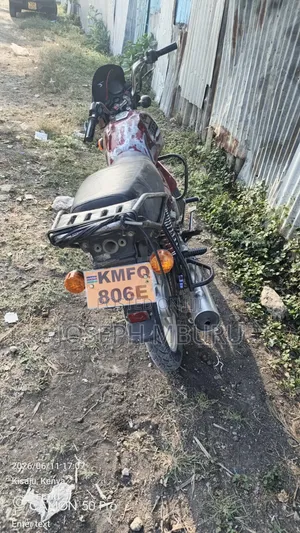 Bajaj Boxer 100 2020 Red