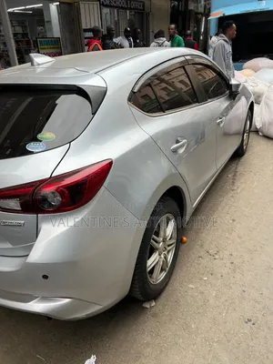 Mazda Axela 2018 Silver