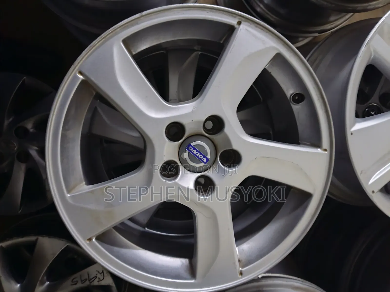 Volvo V60 , S60, V40, Xc60, Xc90 Size 17inch Rims