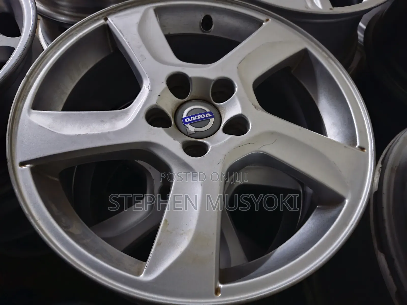 Volvo V60 , S60, V40, Xc60, Xc90 Size 17inch Rims