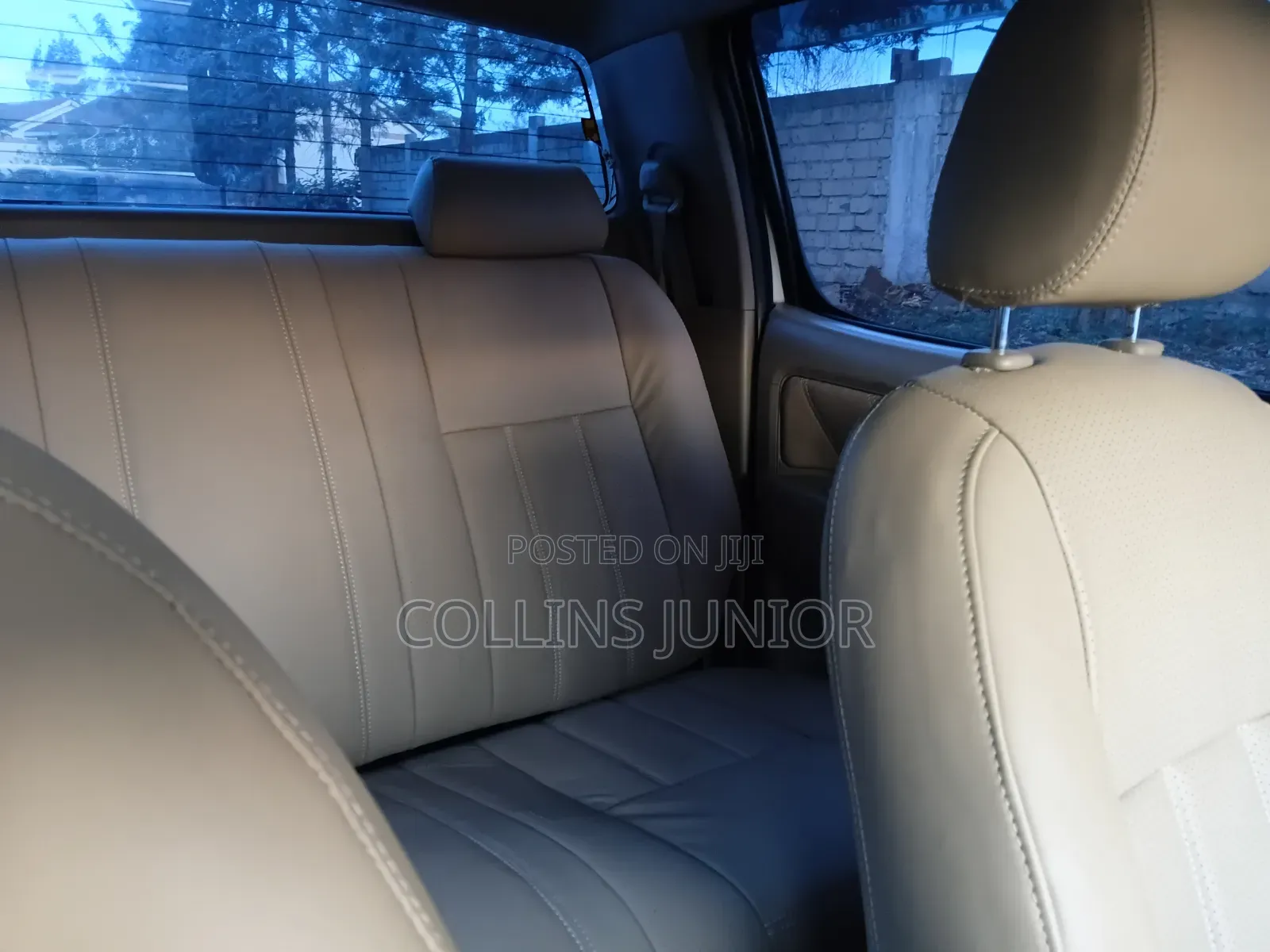 Toyota Hilux 2011 White
