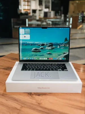 Laptop Apple MacBook Air 2022 M2 8GB Apple M2 SSD 256GB