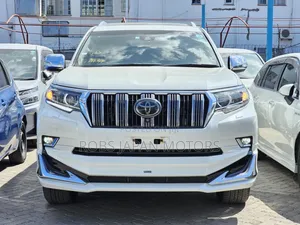 Toyota Land Cruiser Prado 2.8 2019 White