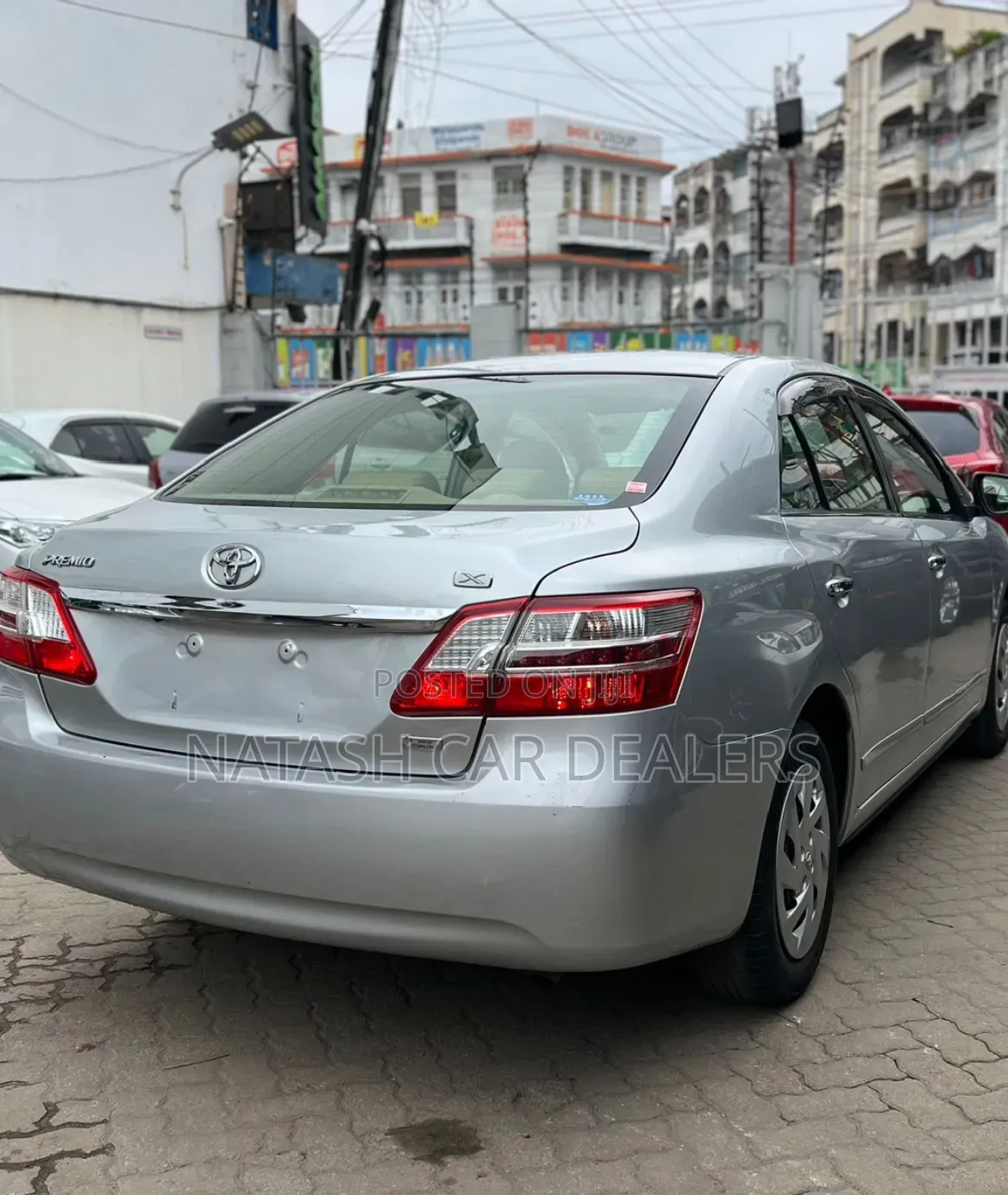 Toyota Premio 2013 Silver