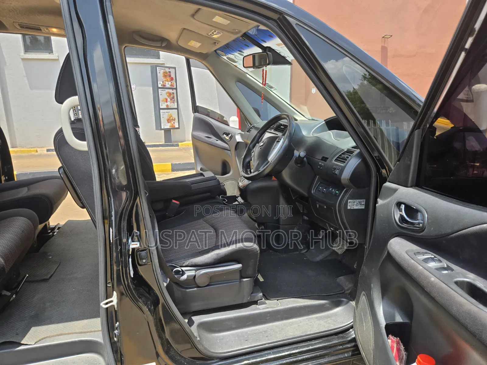 Nissan Serena 2016 Black