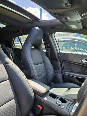 Mercedes-Benz GLA 250 2018 Silver